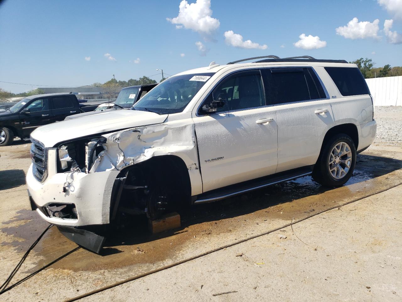 GMC YUKON SLT 2015