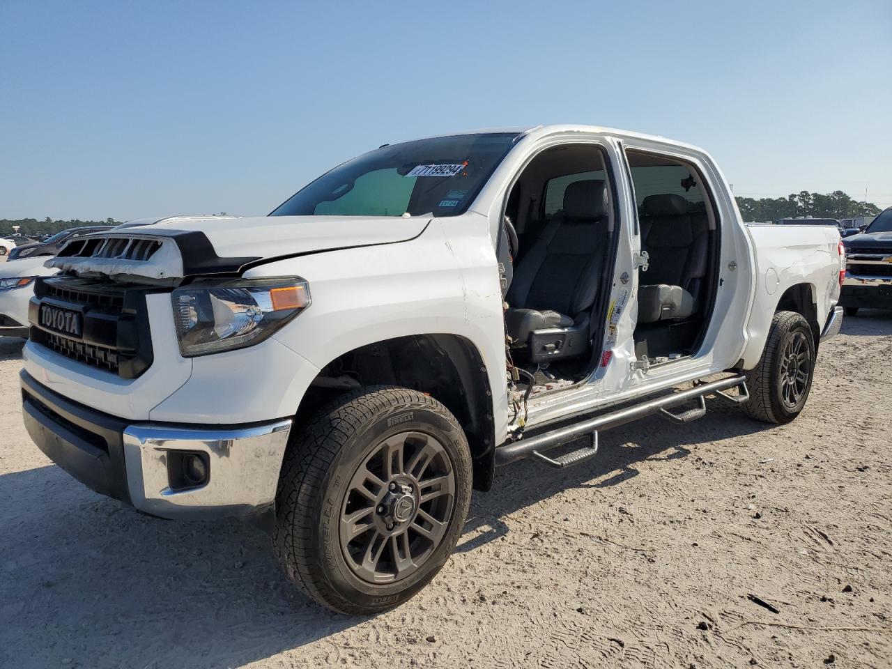 TOYOTA TUNDRA CRE 2016