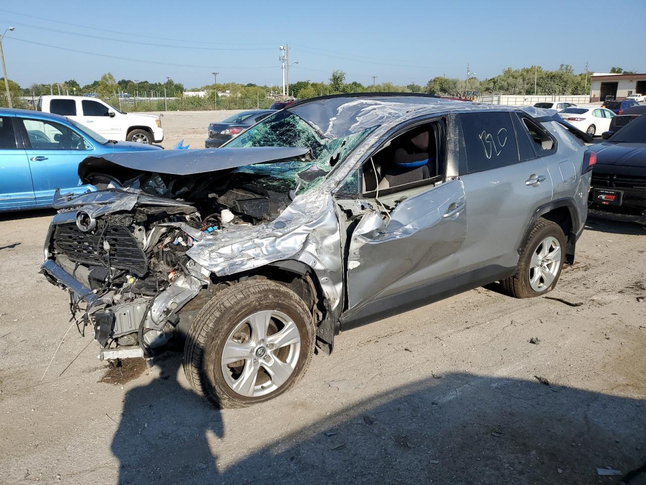 TOYOTA RAV4 XLE 2020