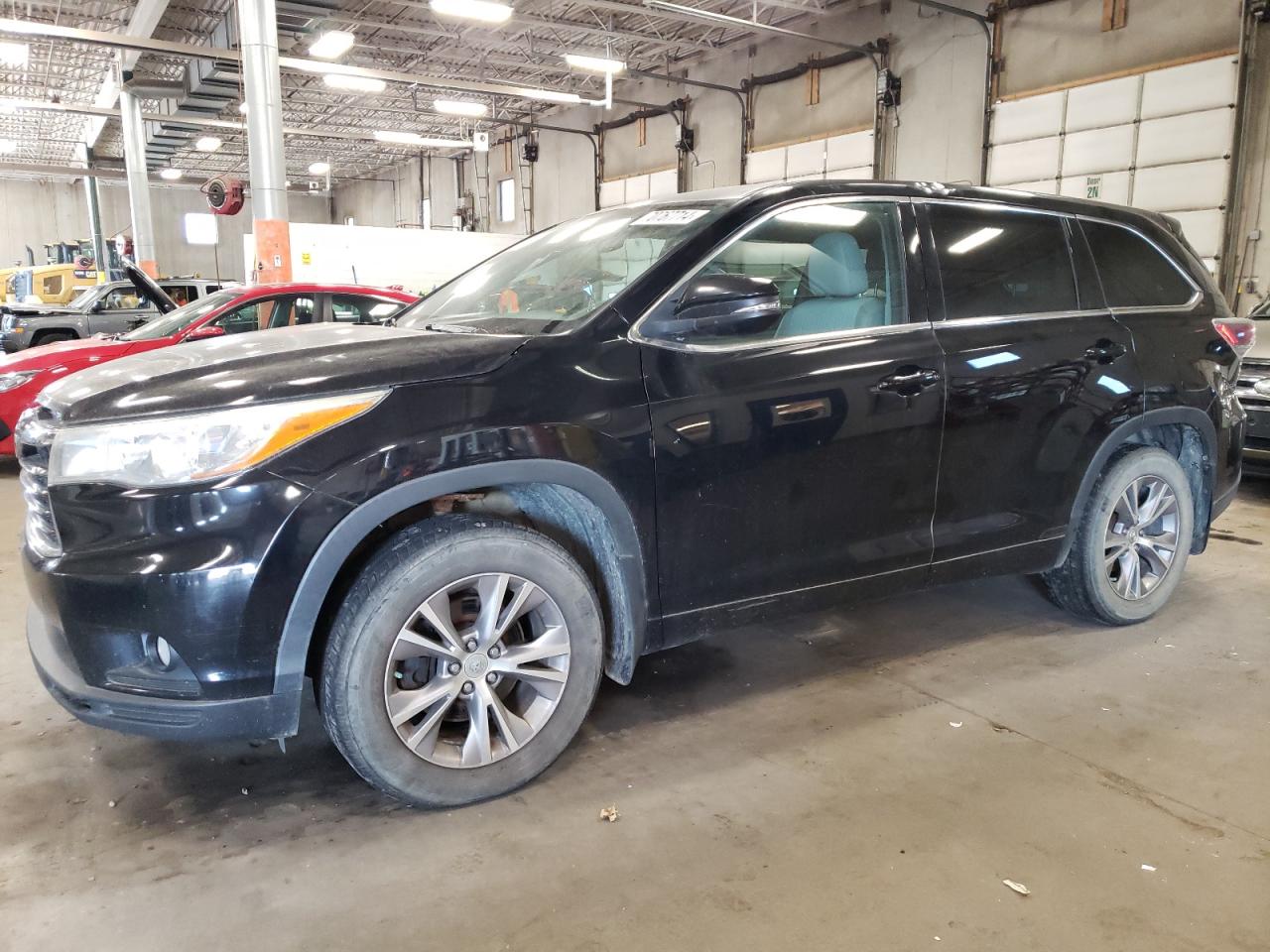TOYOTA HIGHLANDER 2015