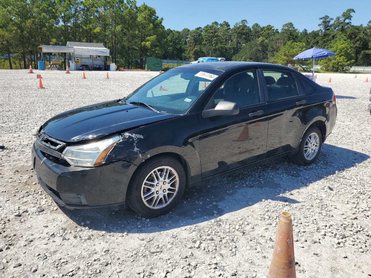 FORD FOCUS SE 2011