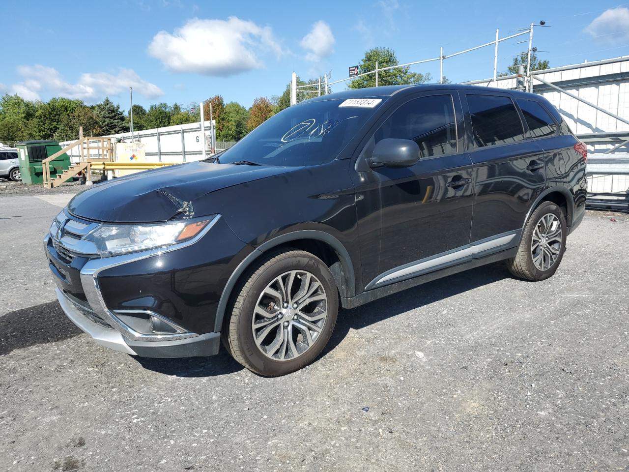 MITSUBISHI OUTLANDER 2016