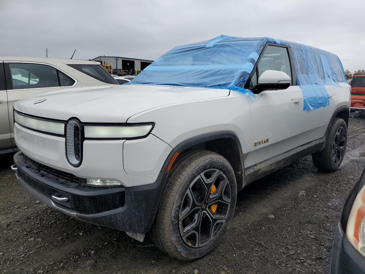 RIVIAN R1S Advent 2023