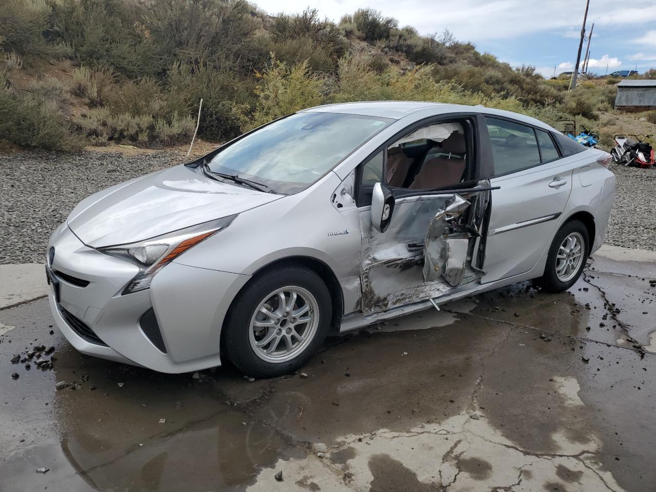 TOYOTA PRIUS 2017