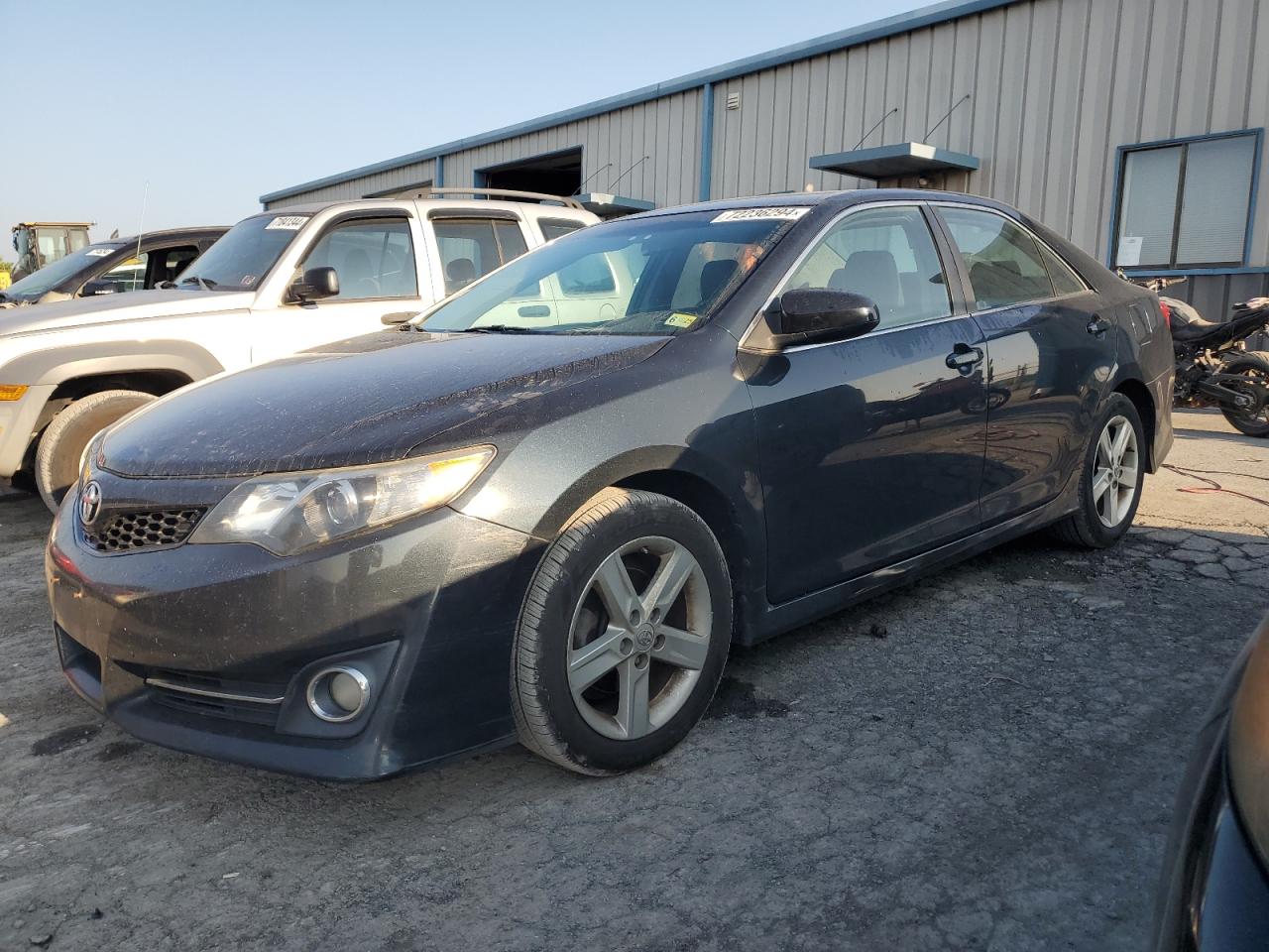 TOYOTA CAMRY L 2013