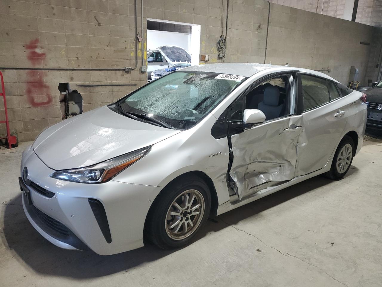 TOYOTA PRIUS 2019