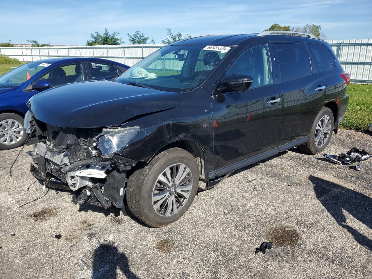 NISSAN PATHFINDER 2017