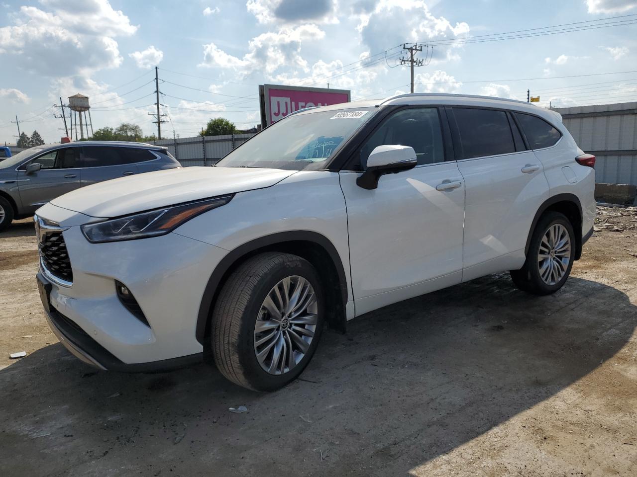 TOYOTA HIGHLANDER 2023