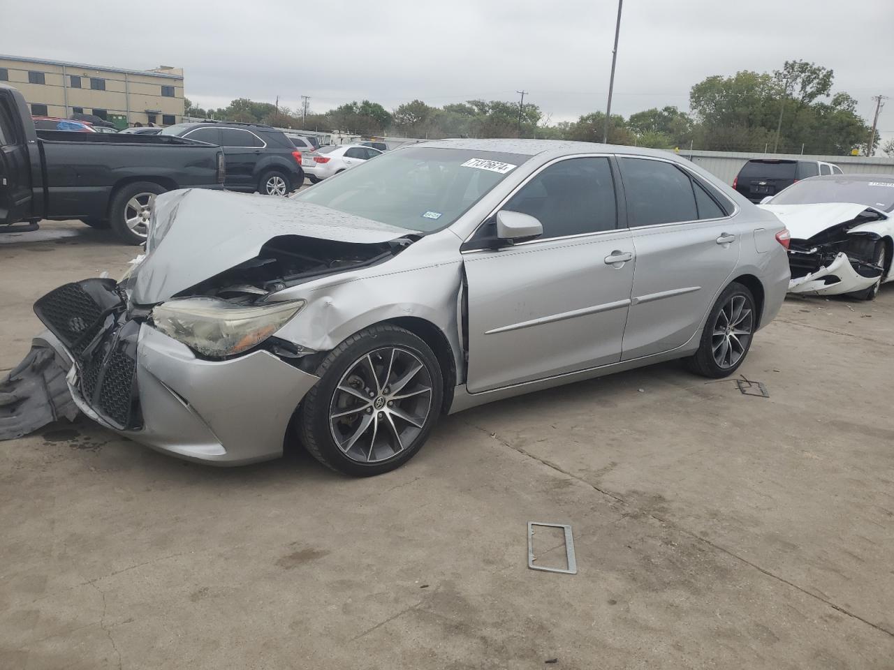 TOYOTA CAMRY LE 2015