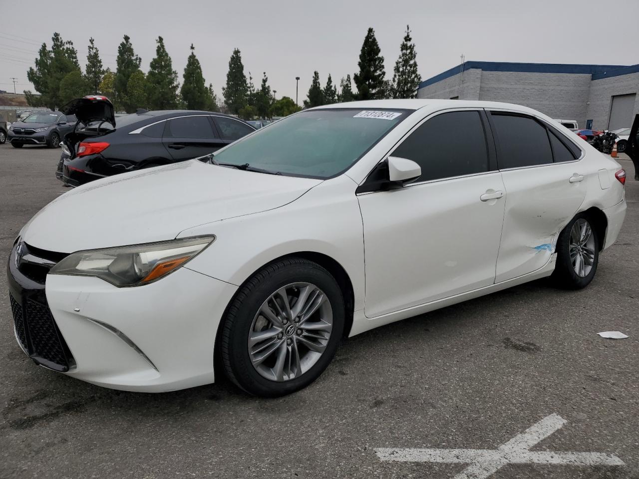 TOYOTA CAMRY 2015