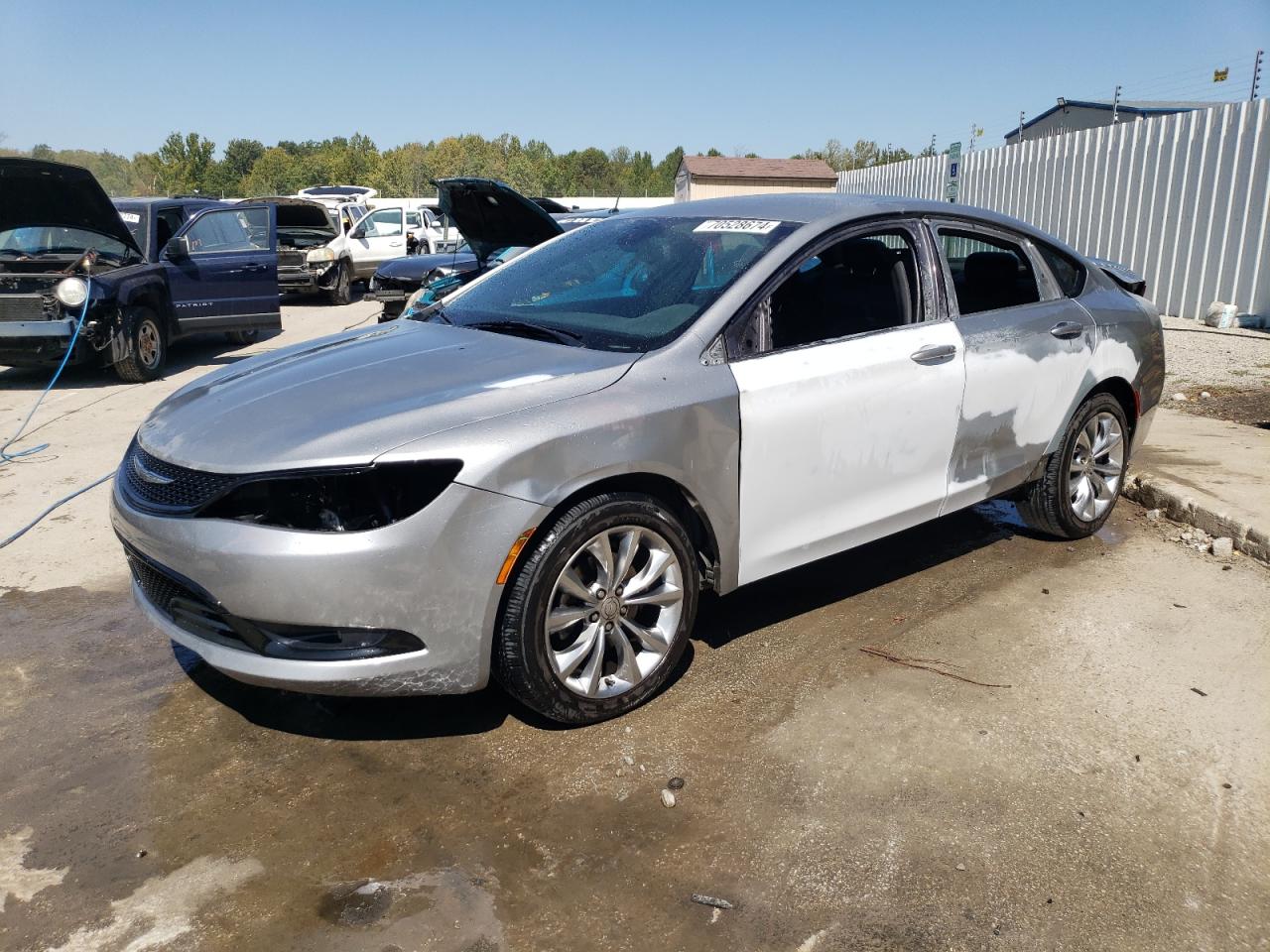 CHRYSLER 200 S 2015