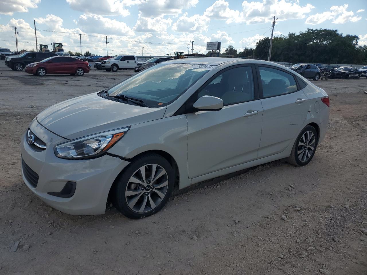 HYUNDAI ACCENT 2017