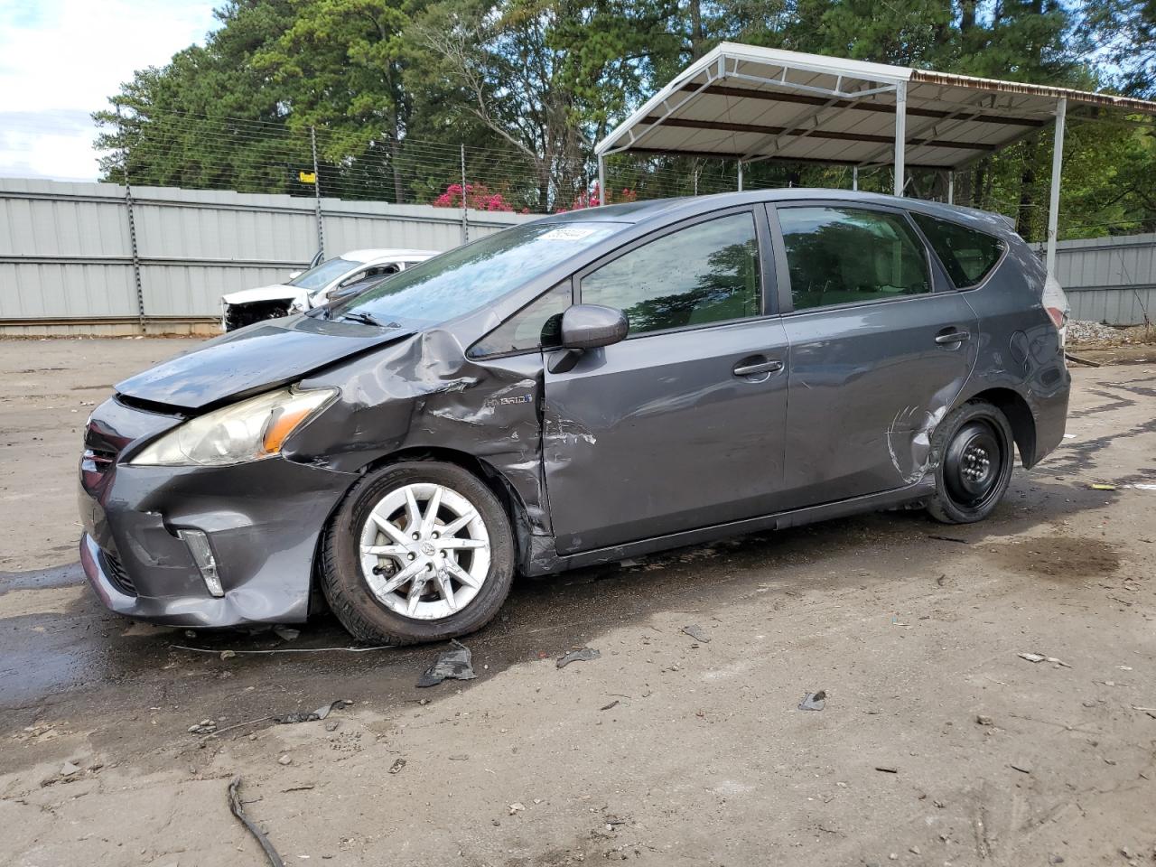 TOYOTA Prius V 2014