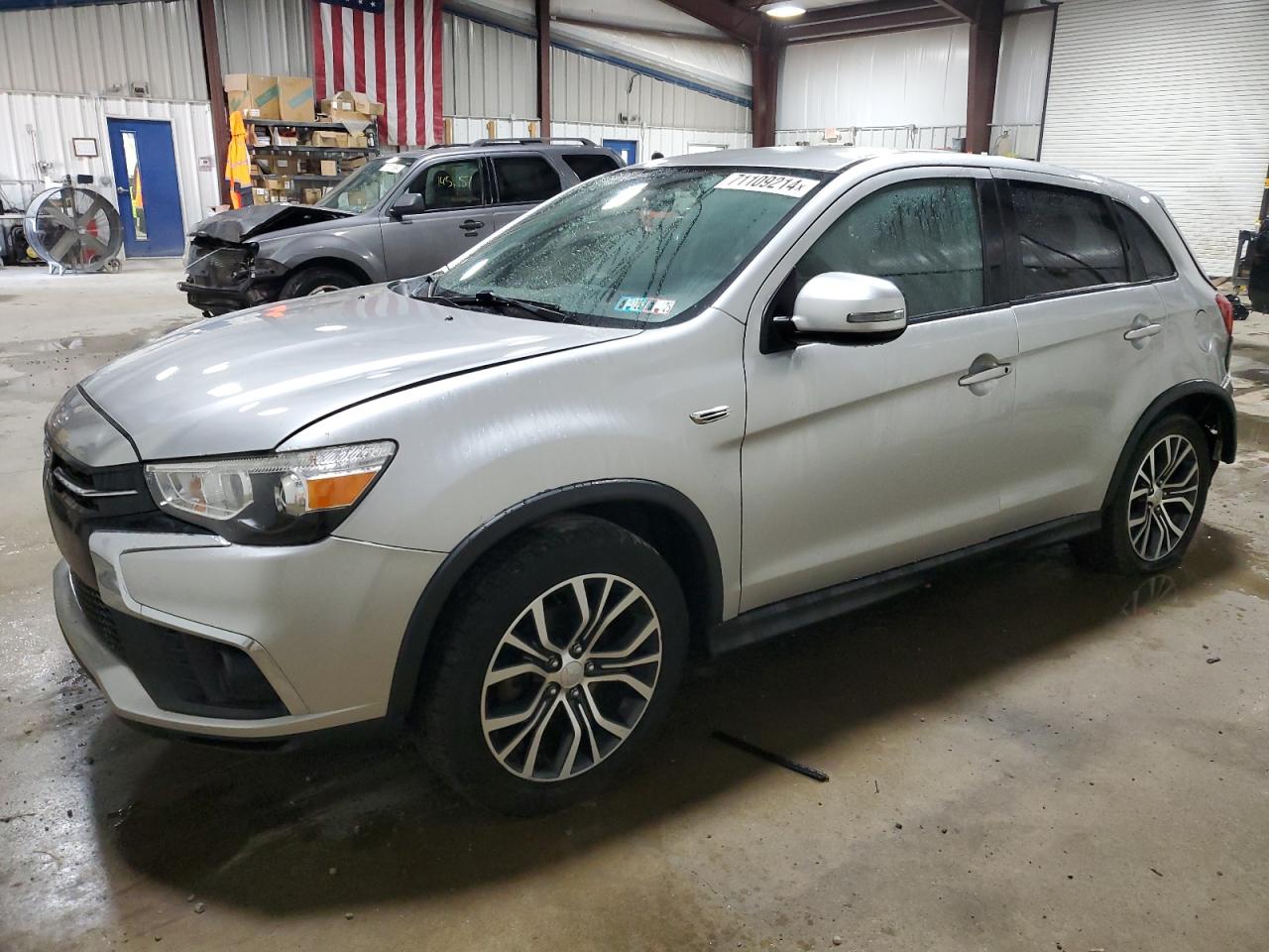MITSUBISHI OUTLANDER 2019