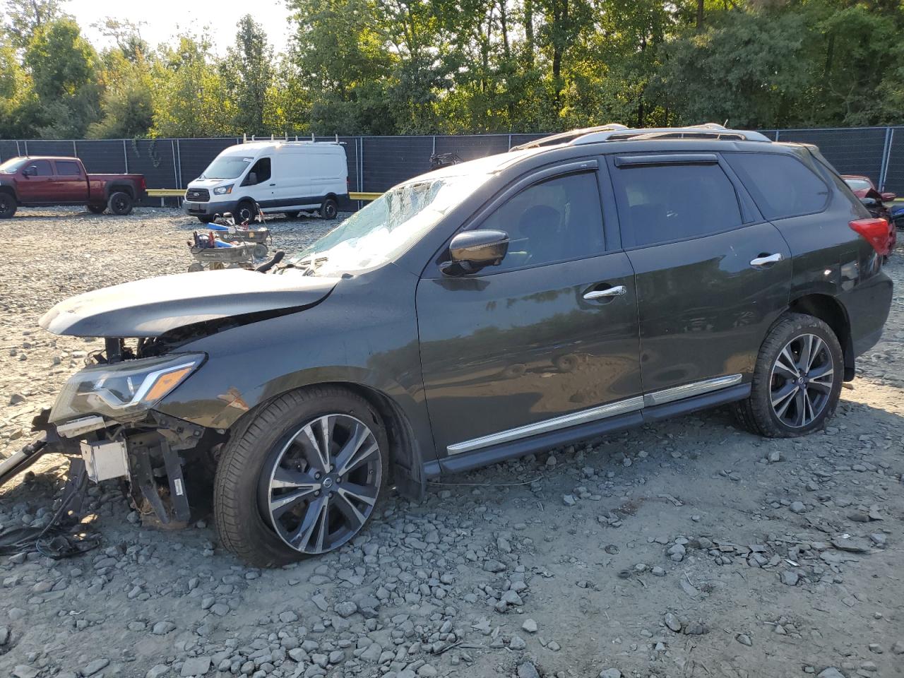 NISSAN PATHFINDER 2017