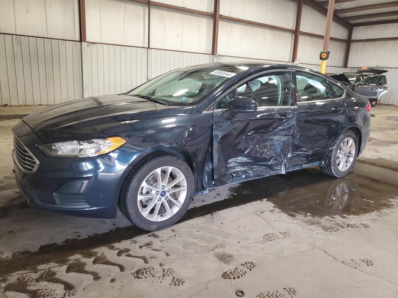 FORD FUSION SE 2020