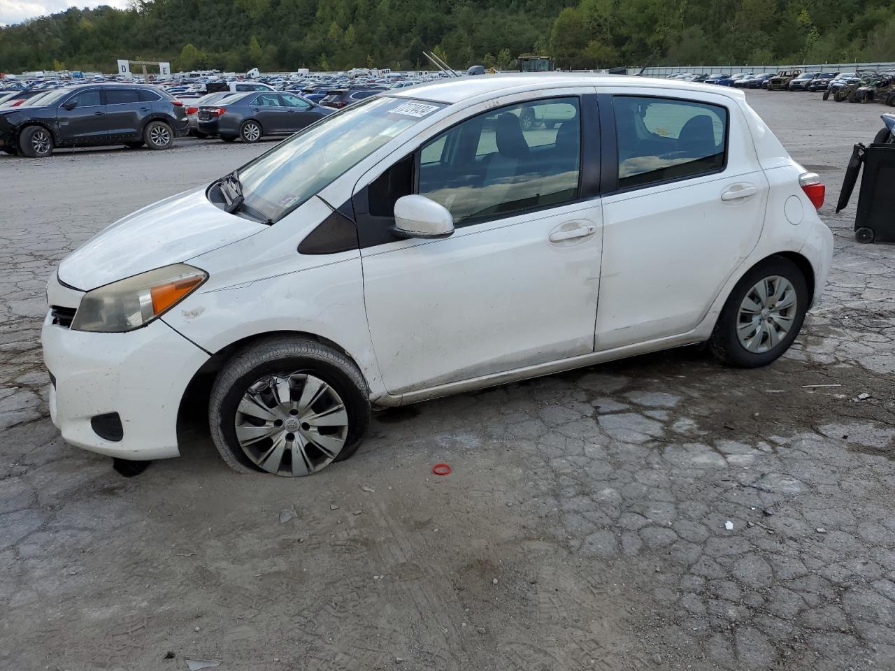 TOYOTA YARIS 2014