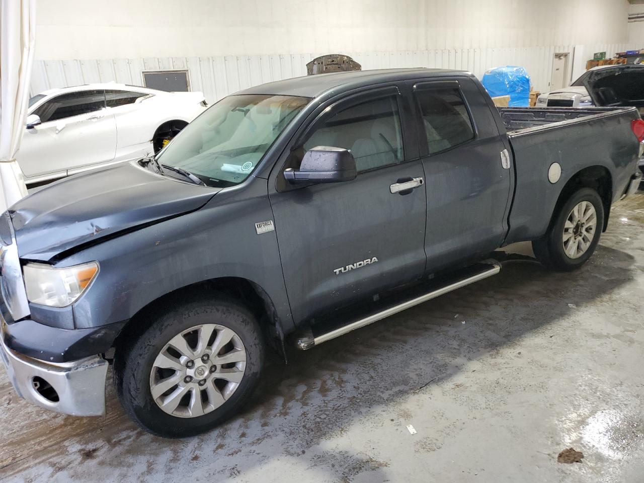 TOYOTA TUNDRA DOU 2008