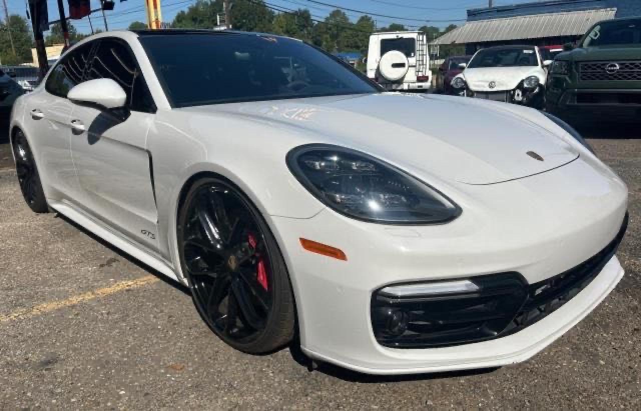 PORSCHE Panamera G 2020