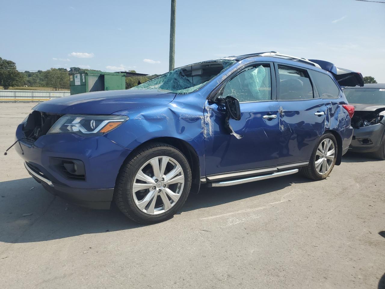 NISSAN PATHFINDER 2018