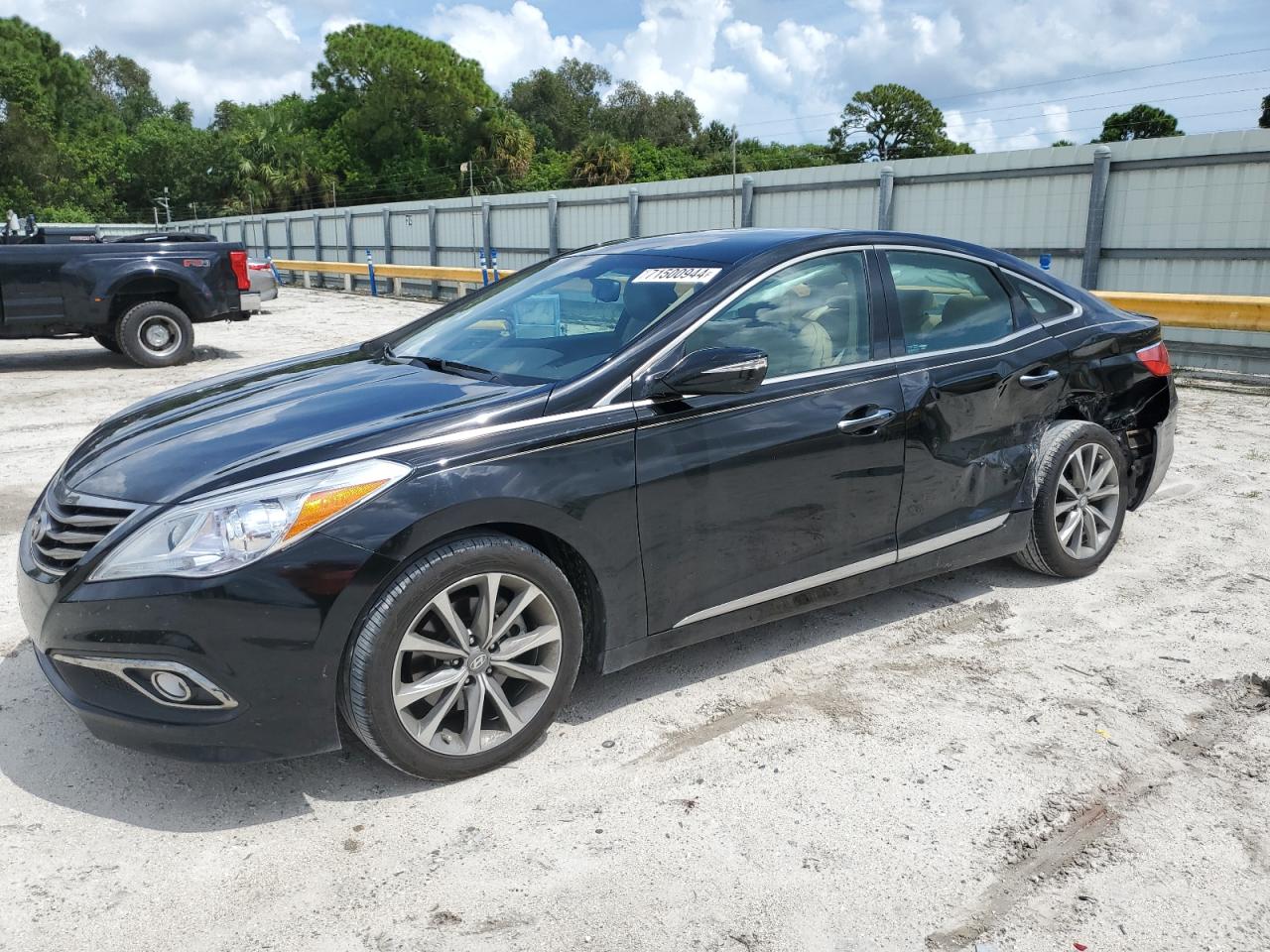 HYUNDAI AZERA 2017