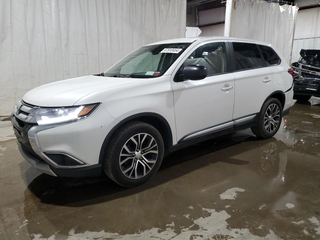 MITSUBISHI OUTLANDER 2017