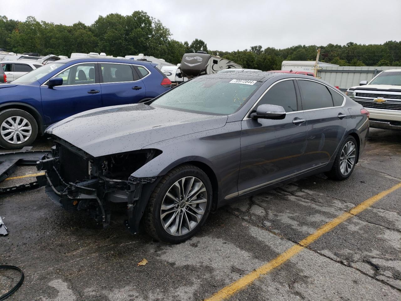 HYUNDAI GENESIS 3. 2015