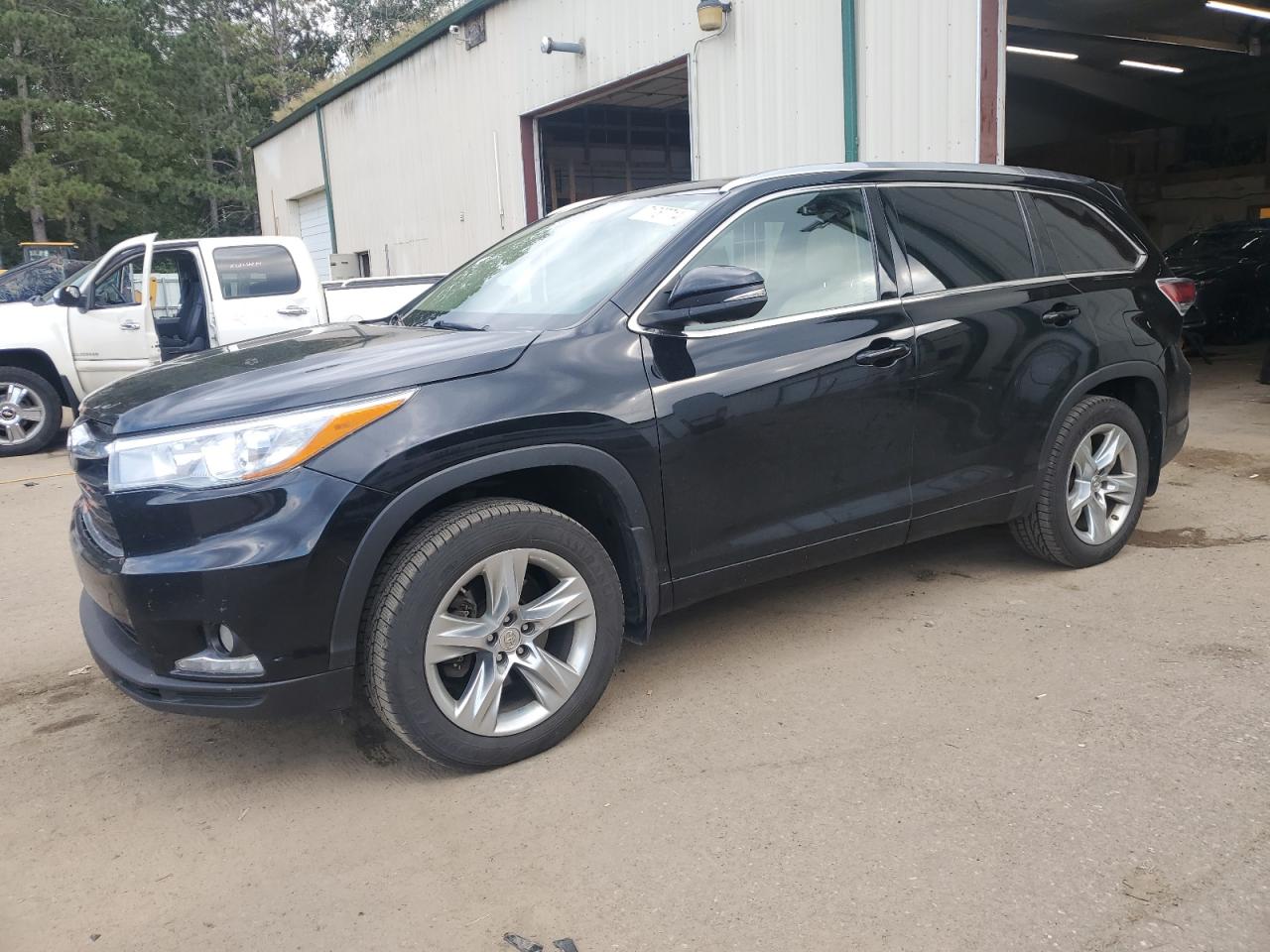 TOYOTA HIGHLANDER 2015