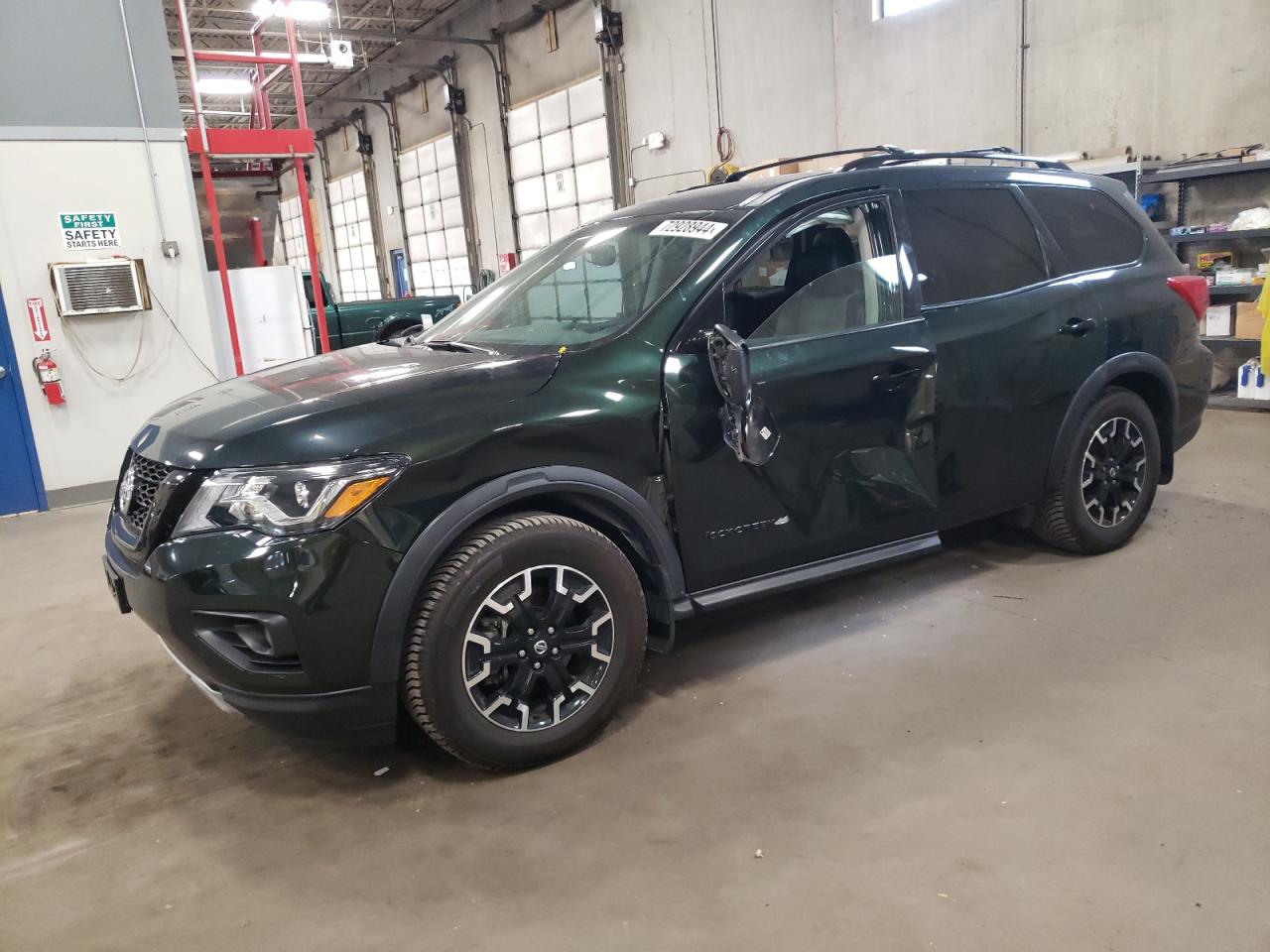 NISSAN PATHFINDER 2021