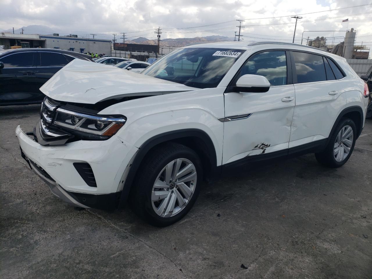 VOLKSWAGEN ATLAS CROS 2021