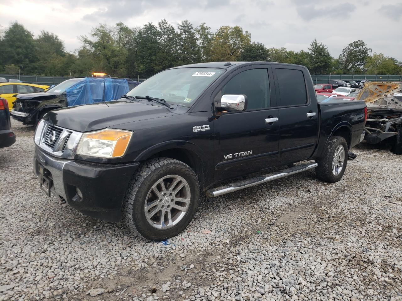 NISSAN TITAN S 2014