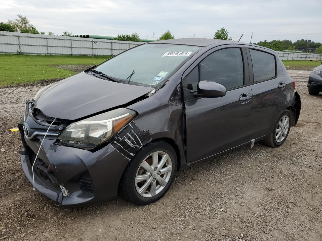 TOYOTA YARIS 2015