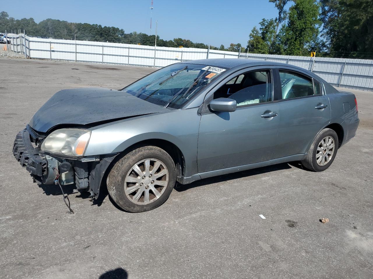 MITSUBISHI GALANT ES 2009