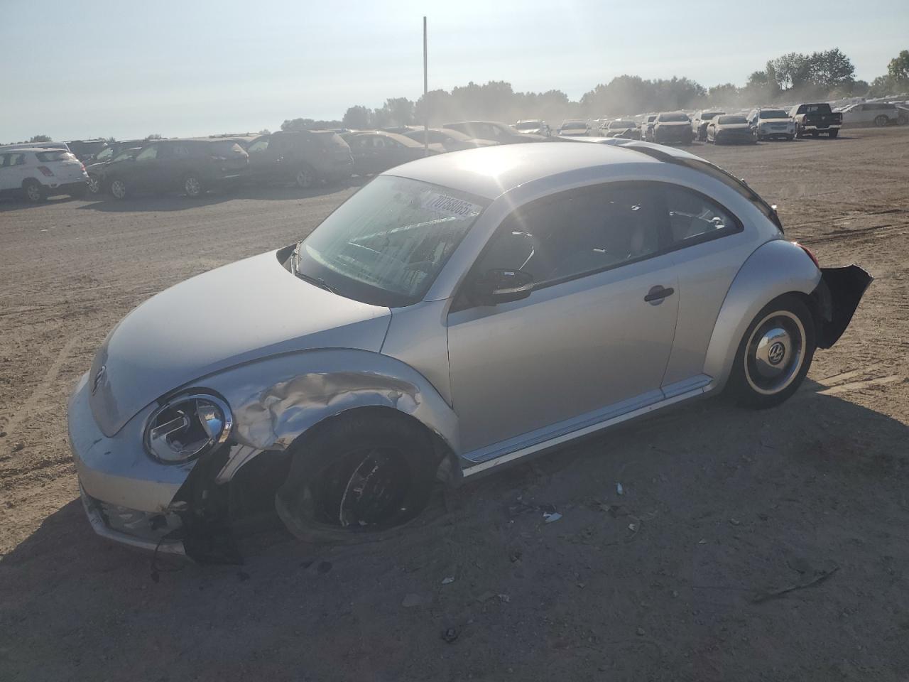 VOLKSWAGEN BEETLE 1.8T 2015