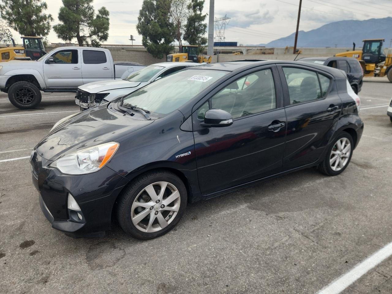 TOYOTA PRIUS C 2014