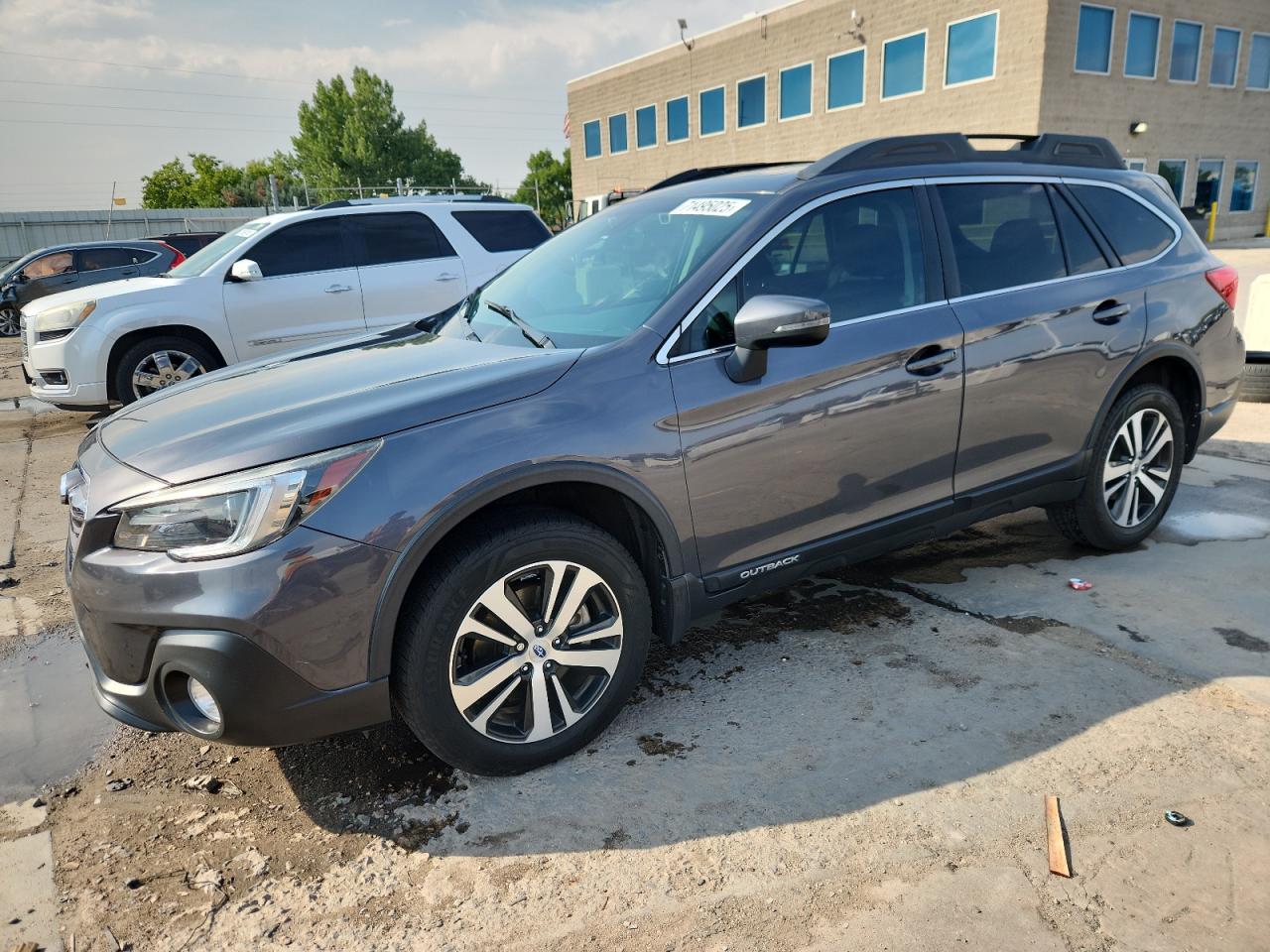 SUBARU OUTBACK 2. 2018