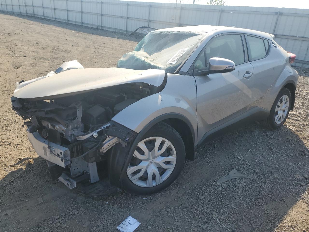 TOYOTA C-HR XLE 2020