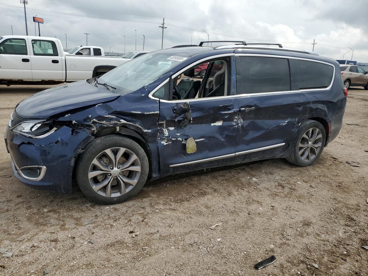 CHRYSLER PACIFICA L 2019