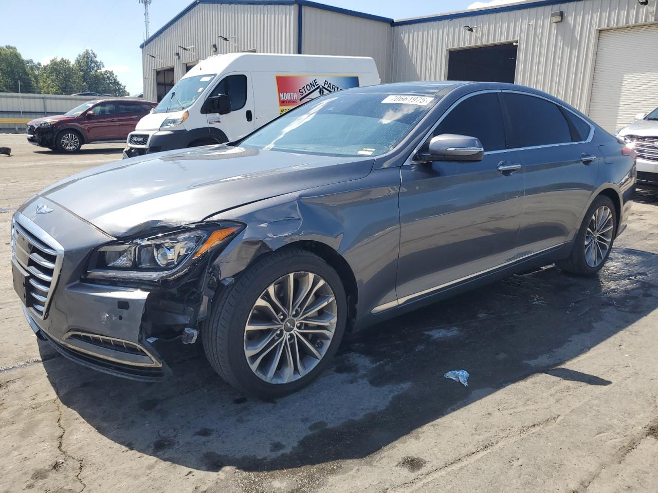 HYUNDAI GENESIS 3. 2015