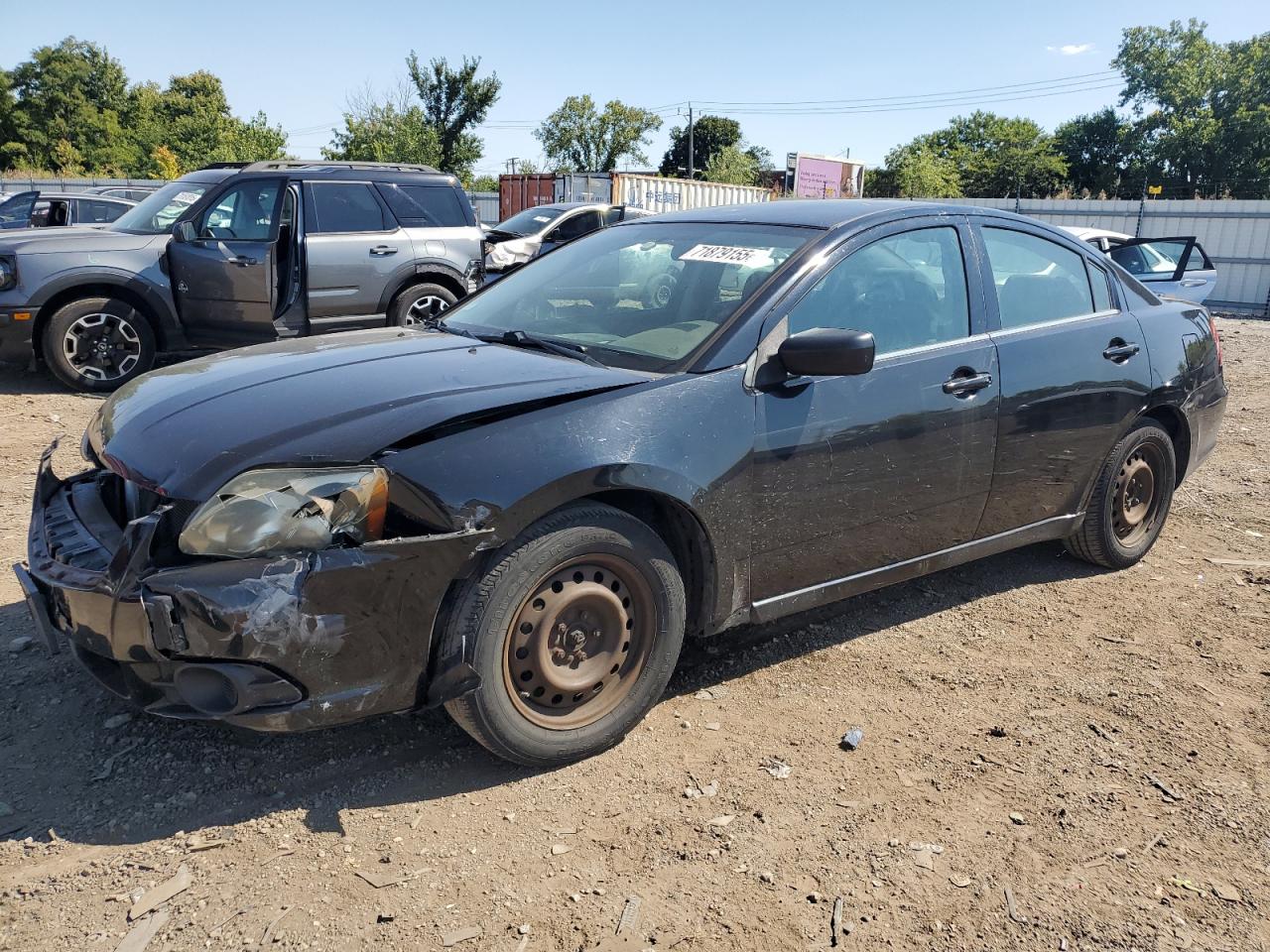 MITSUBISHI GALANT ES 2012