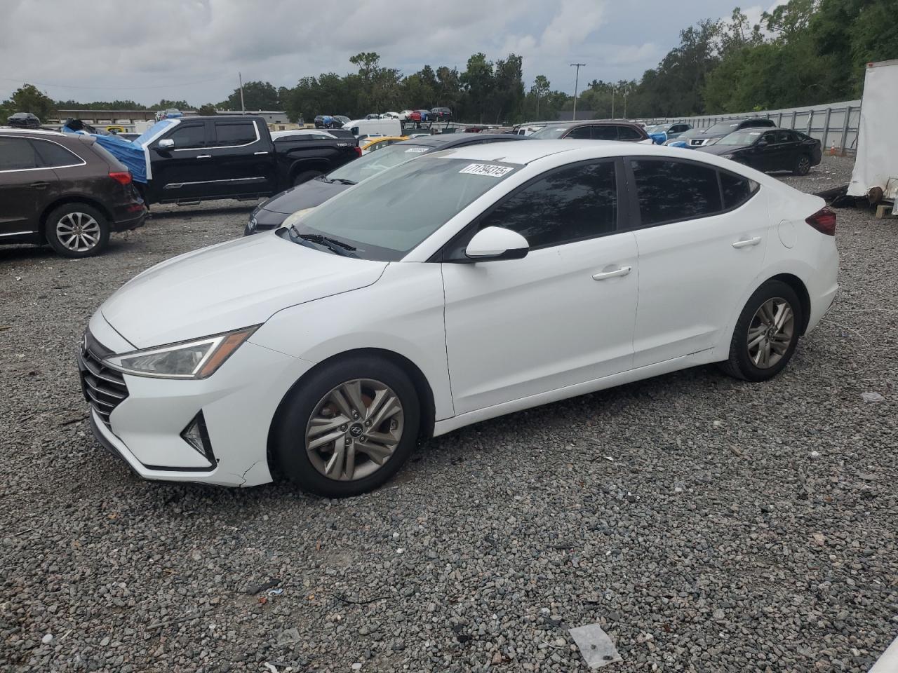 HYUNDAI ELANTRA SE 2019