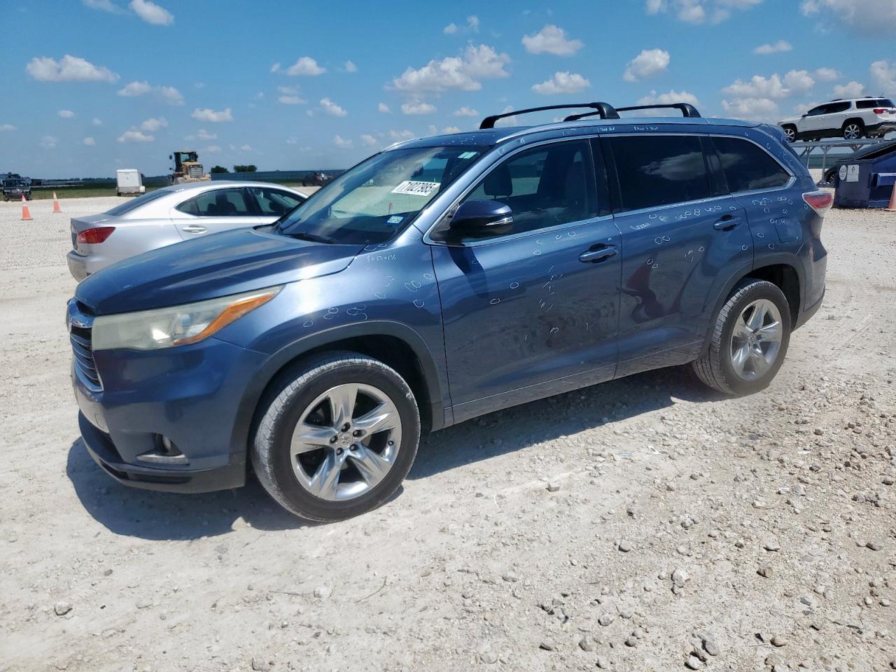 TOYOTA HIGHLANDER 2015