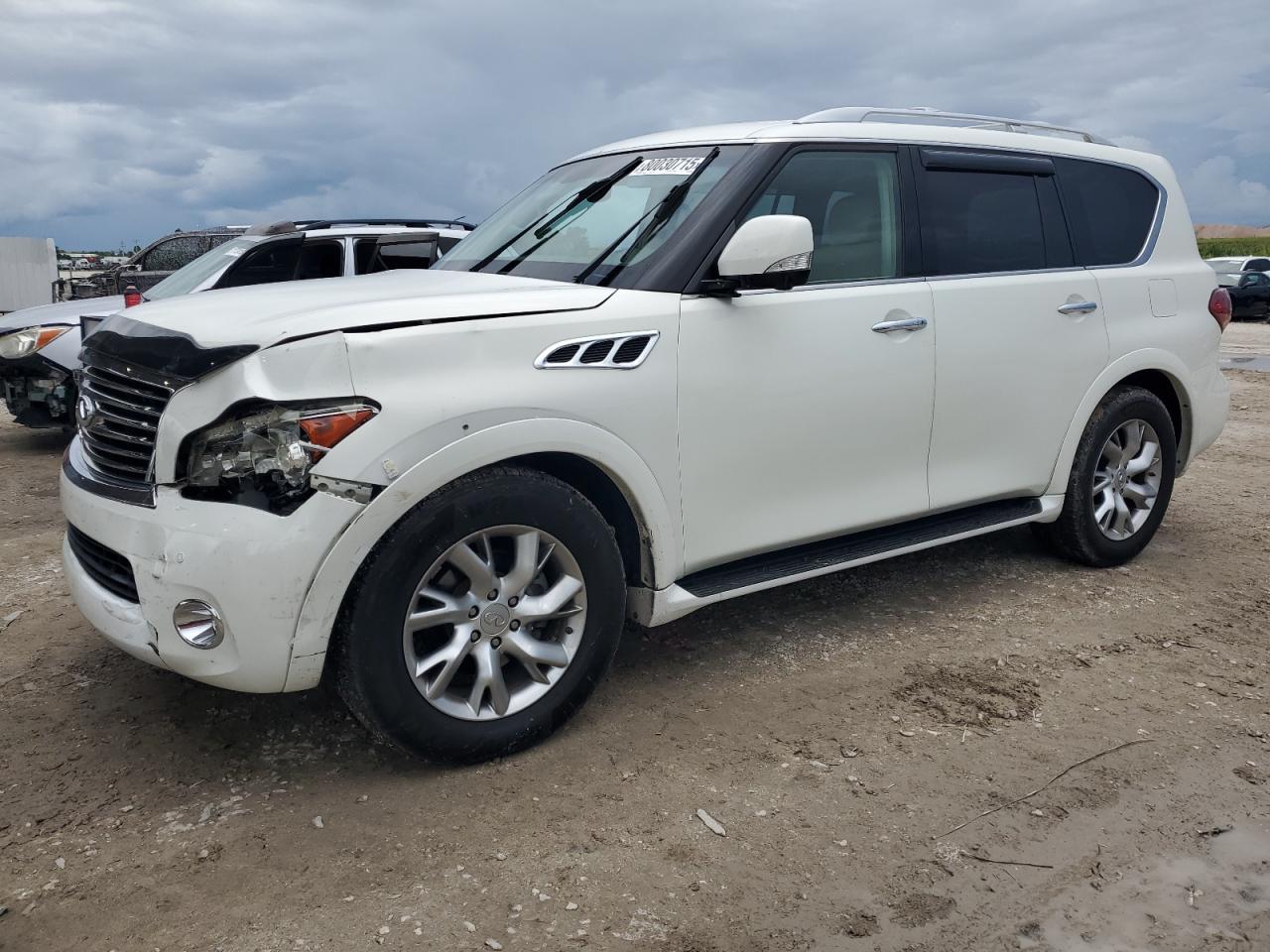 INFINITI QX56 2011
