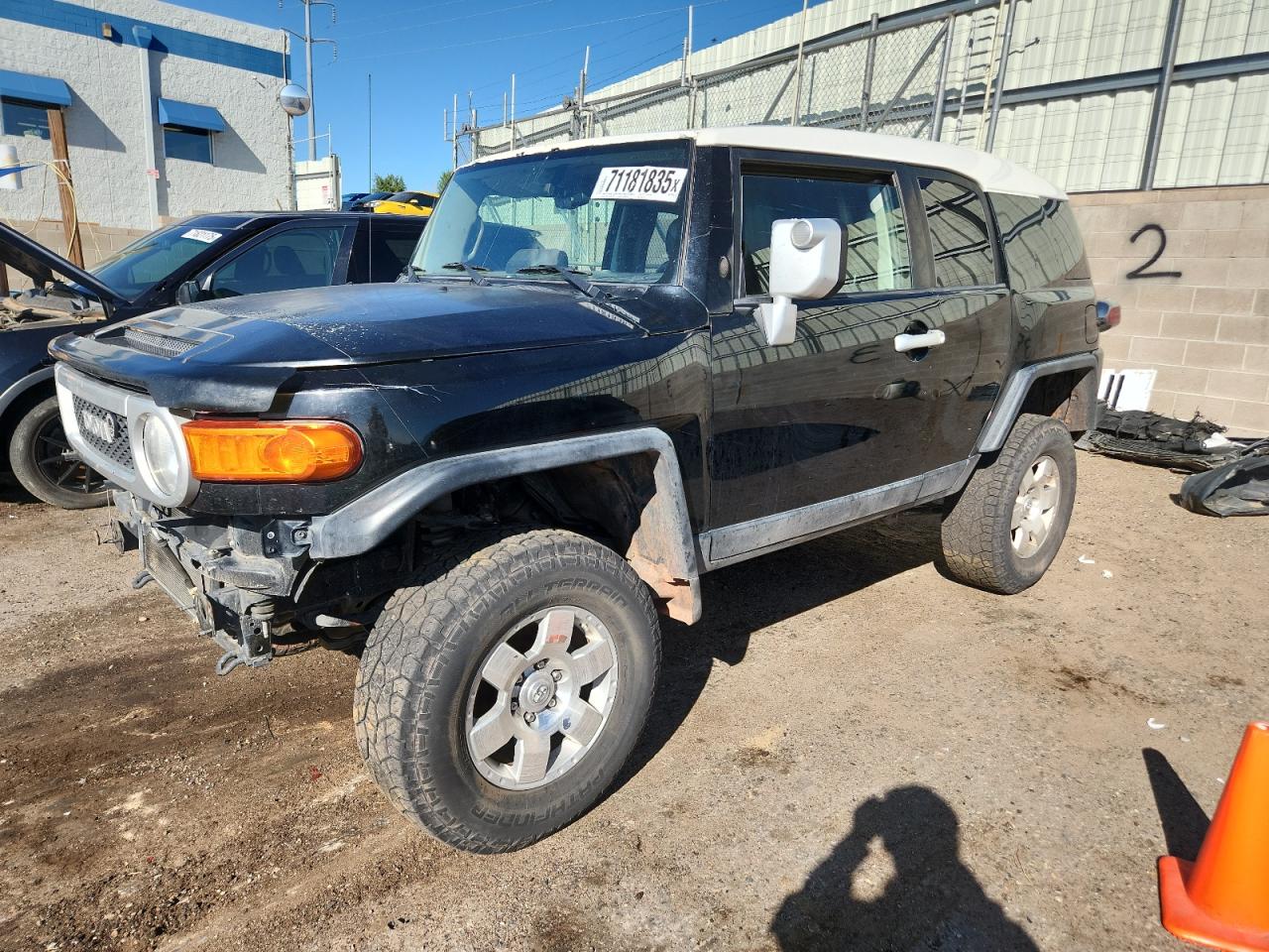 TOYOTA FJ CRUISER 2010