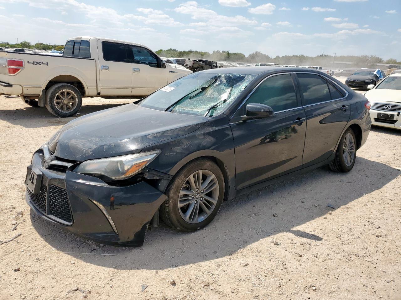 TOYOTA CAMRY LE 2017
