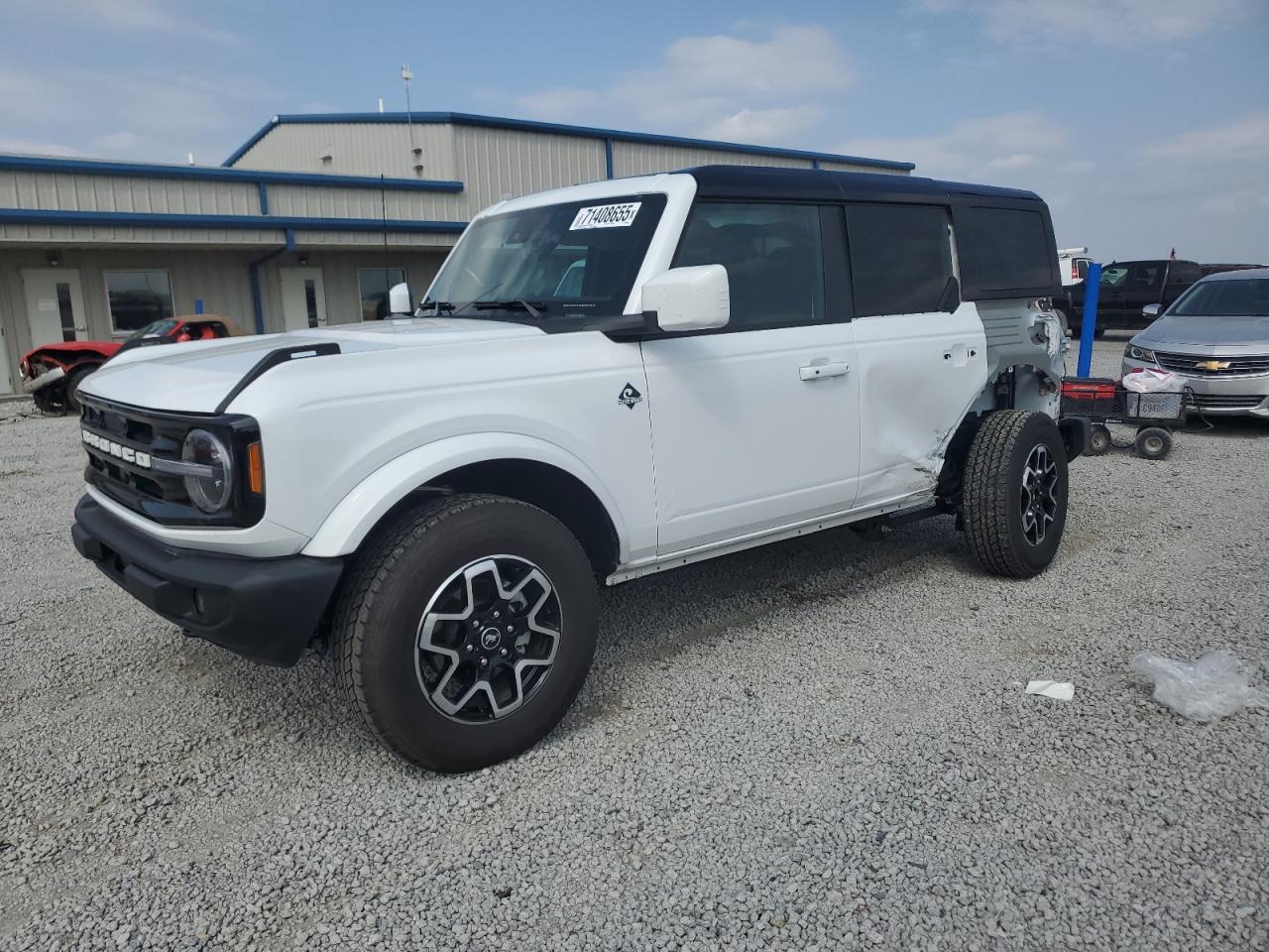 FORD BRONCO OUT 2024