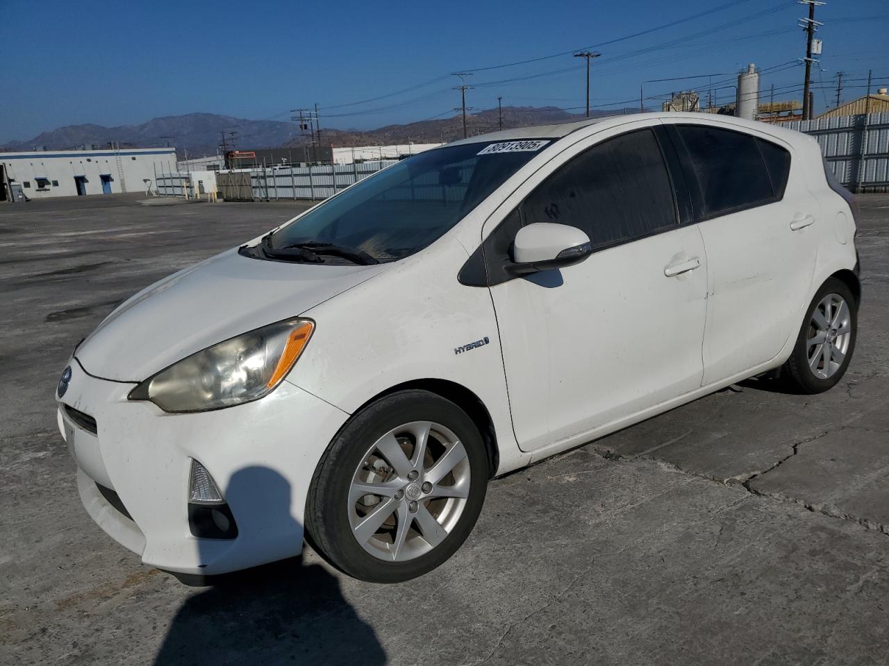 TOYOTA PRIUS C 2013