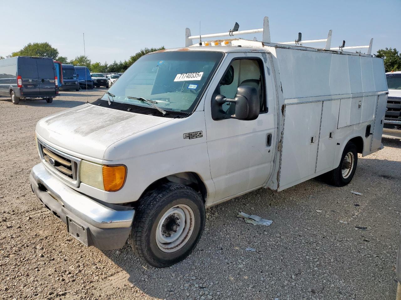 FORD ECONOLINE 2004