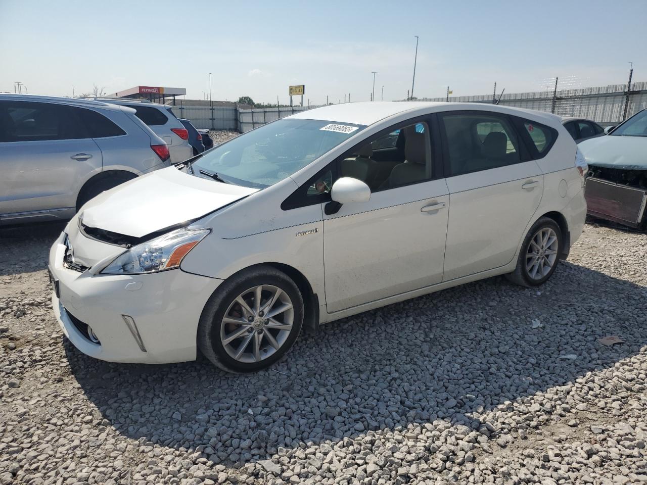 TOYOTA PRIUS V 2012