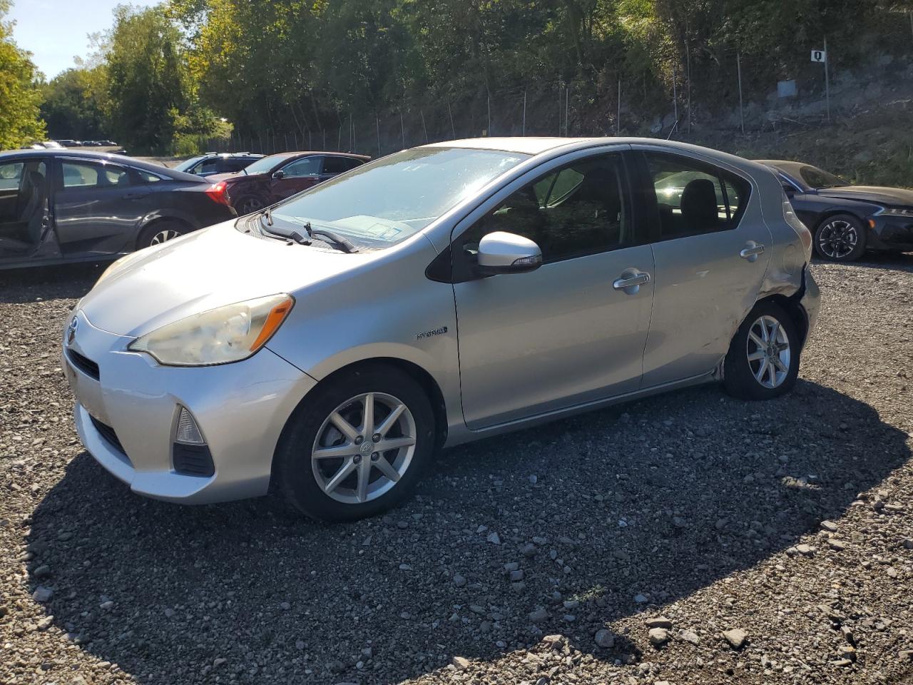 TOYOTA PRIUS C 2012